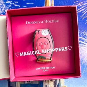 Disney Parks Dooney & Bourke Park Life MagicBand 2 Limited Edition LE 2500